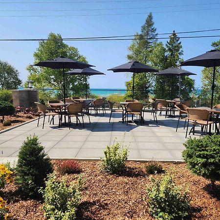 The Sands Hotel Sauble Beach Extérieur photo