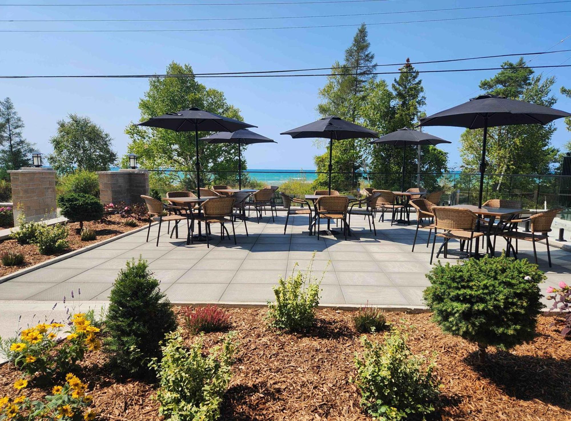 The Sands Hotel Sauble Beach Extérieur photo